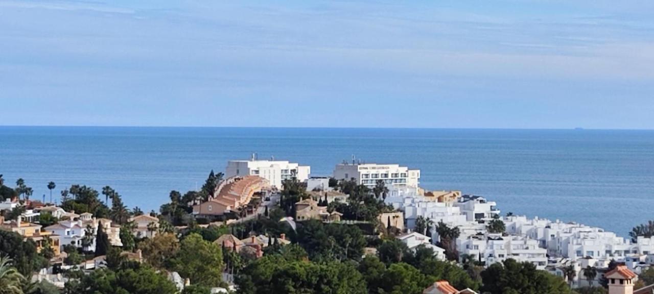 Sea Apartment Con Vistas Al Mar Benalmádena Eksteriør billede